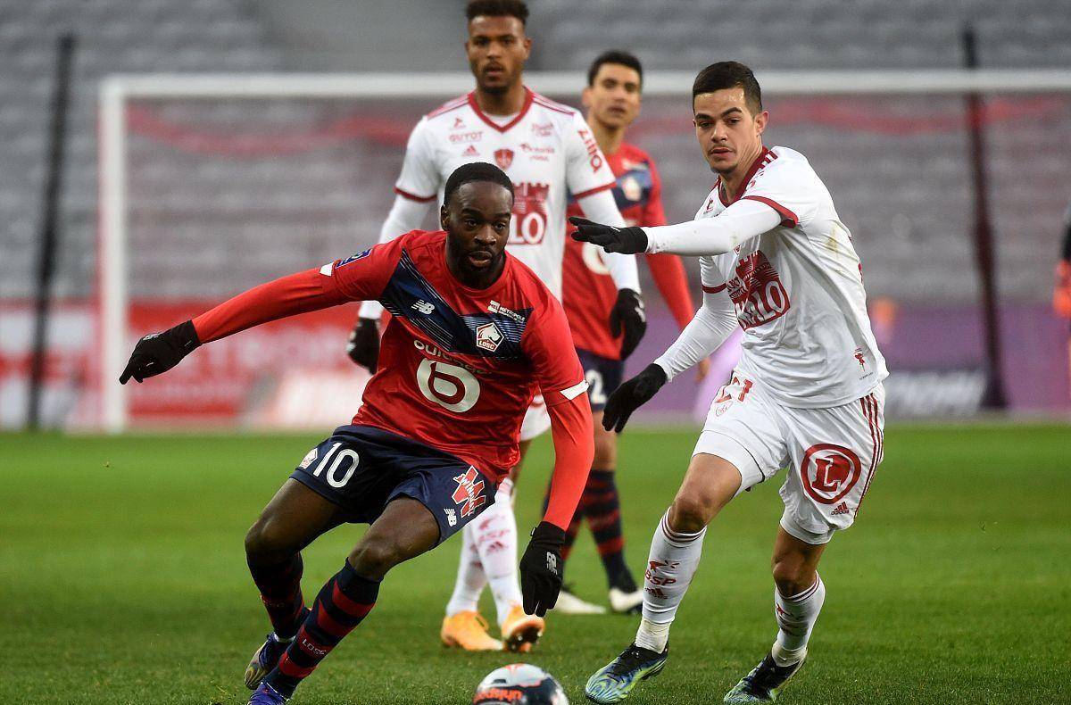 曼联一轮轮 曼联一轮轮